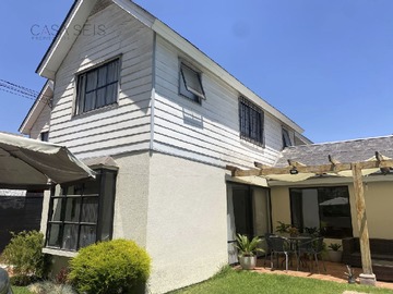 Casa en venta en Rojas magallanes, La Florida - 5 dormitorios, 4 baños