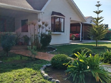 Casa en venta en Lado de the mackay school - campus deportivo, Quintero - 5 dormitorios, 4 baños