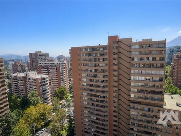 Departamento en venta en Amplio departamento 2 dormitorios con excelente conectividad, Las Condes - 2 dormitorios, 2 baños