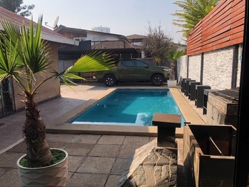 Casa en venta en Metro mirador, San Joaquín - 5 dormitorios, 3 baños