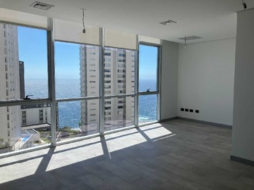 Oficina en arriendo mensual en Espacio Amplio Ideal para Tu Empresa (178699), Concón - 1 baño