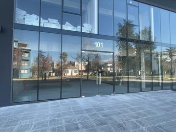 Local Comercial en arriendo mensual en Barrio Italia - Bilbao, Providencia