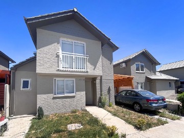 Casa en venta en Condominio los coihues, Lampa - 3 dormitorios, 2 baños