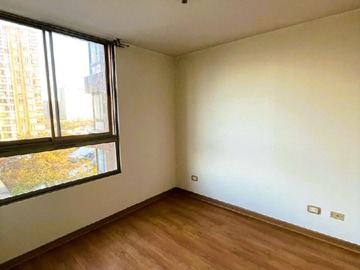 Departamento en venta en Metro hospitales, Santiago - 1 dormitorio, 1 baño