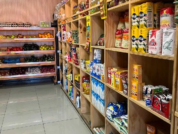 Local Comercial en venta en Venta mini market operativo (180614), Las Condes - 1 baño
