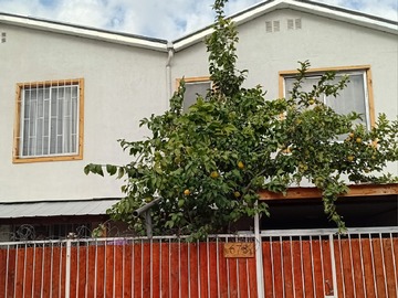 Casa en venta en Excelente y Amplia Casa Inmejorable Ubicación - 4 dormitorios, 2 baños