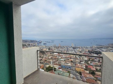 Departamento en venta en Alberti con Mayorga, Valparaíso - 3 dormitorios, 1 baño