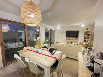 Arriendo Mensual / Casa / Colina