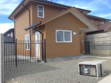 Casa en arriendo mensual en Casa Valle Volcanes, excelente estado (183287), Puerto Montt - 3 dormitorios, 2 baños