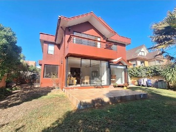 Casa en venta en Gran Casa en Bosques de Montemar, Concón - 5 dormitorios, 4 baños
