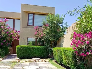Casa en venta en Condominio Las Brisas Norte, Colina - 3 dormitorios, 3 baños