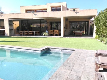 Casa en venta en Espaciosa Casa Sustentable con Moderno Diseño (174441), Colina - 5 dormitorios, 4 baños