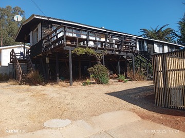 Casa en venta en Pasaje Sotavento, Algarrobo - 5 dormitorios, 3 baños