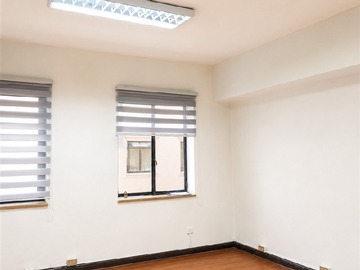 Oficina en arriendo mensual en Ahumada esquina Huérfanos, Santiago - 1 dormitorio, 1 baño