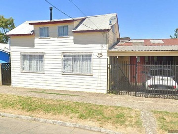 Casa en venta en Casa con Excelente Conectividad (176535), Valdivia - 5 dormitorios, 1 baño