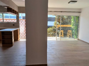 Departamento en venta en Oportunidad depto en Arturo Prat, Renovado! (159102), Santiago - 2 dormitorios, 2 baños