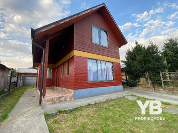 Casa en venta en Segunda Faja, Villarrica - 3 dormitorios, 2 baños