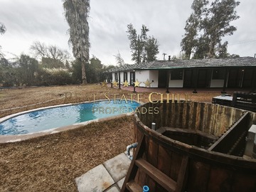 Casa en arriendo mensual en San Vicente de lo Arcaya Uno, Colina - 5 dormitorios, 4 baños