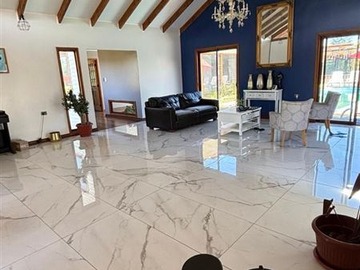 Casa en venta en Km. 3 camino a Coihueco, Chillán - 5 dormitorios, 4 baños