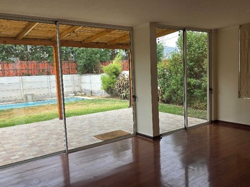 Casa en arriendo mensual en Chicureo / Barrio Santa Elena (157953), Colina - 3 dormitorios, 3 baños