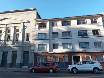 Departamento en venta en Av. Brasil, Valparaíso - 3 dormitorios, 1 baño