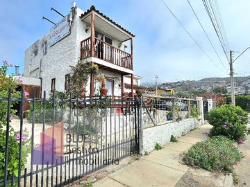 Casa en venta en Residencia costera con gran potencial (144843), Coquimbo - 9 dormitorios, 7 baños