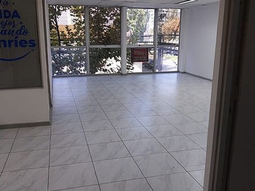 Oficina en arriendo mensual en Oficinas centro plaza puente alto con estacionamiento, Puente Alto - 2 baños