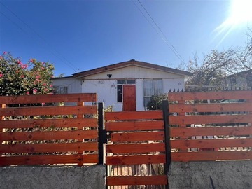 Casa en venta en Belloto Norte, Quilpué - 3 dormitorios, 2 baños