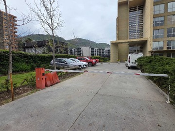 Oficina en arriendo mensual en Edificio Box Ciudad Empresarial (184052), Huechuraba - 3 dormitorios, 2 baños