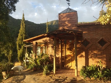 Casa en arriendo mensual en Casa Los Bellotos, Olmué - 3 dormitorios, 2 baños