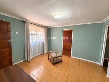 Casa en venta en Cerca autopista central, Pedro Aguirre Cerda - 3 dormitorios, 1 baño