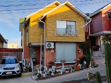 Casa en venta en Perú, Quilpué - 3 dormitorios, 3 baños