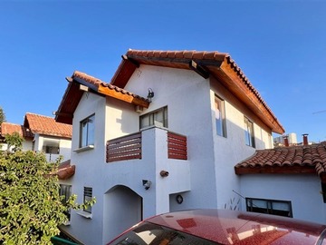 Casa en venta en Asturias 1674, Viña del Mar - 4 dormitorios, 3 baños