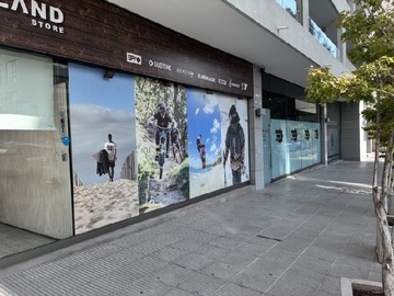 Local Comercial en arriendo mensual en Avenida las condes, Las Condes - 2 baños