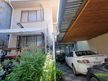 Casa en venta en Inversión en zona residencial/comercial (130695), Chillán - 5 dormitorios, 3 baños