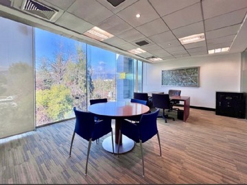 Oficina en arriendo mensual en Oficina amoblada 20,4 m2 santa maría de manquehue, Vitacura - 1 dormitorio, 1 baño
