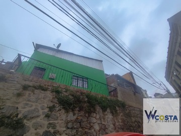Casa en venta en Aduanilla N. 29, Cerro Cordillera, Valparaíso, Valparaíso - 3 dormitorios, 2 baños