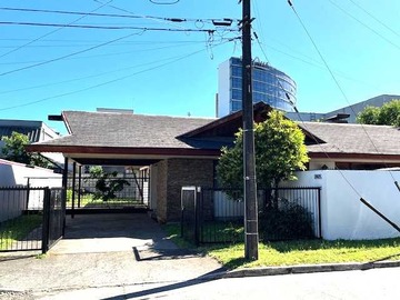Casa en arriendo mensual en Casa cercana a Colegio Aleman (134964), Temuco - 4 dormitorios, 2 baños