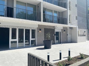 Local Comercial en arriendo mensual en Locales disponible cerca de metro Irarrazabal (177205), Ñuñoa - 1 baño