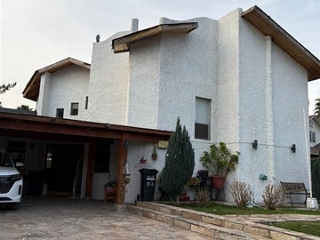 Casa en venta en Loteo Las Vizcachas, Puente Alto - 3 dormitorios, 3 baños