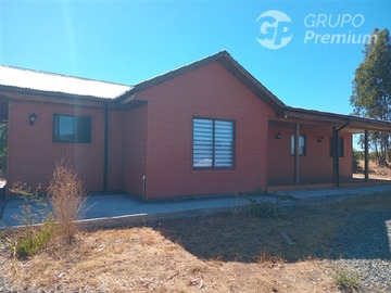 Parcela en venta en sector lucumavida camino portezuelo, predio san guillermo parcelacion a 200 mts carretera, San Nicolás - 3 dormitorios, 2 baños