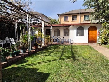 Casa en venta en Obispo Orrego y Grecia, Ñuñoa - 4 dormitorios, 3 baños