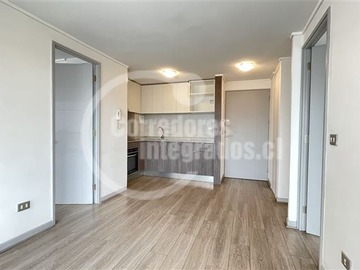 Departamento en arriendo mensual en Barcelona / Vicuña Mackenna Oriente, La Florida - 2 dormitorios, 2 baños