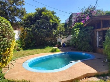 Casa en venta en Los Romeros, Concón - 5 dormitorios, 2 baños