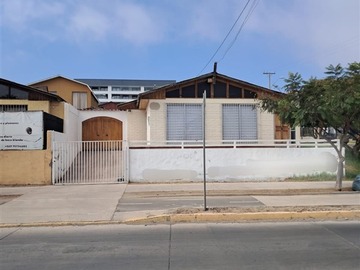 Casa en venta en gabriel gonzalez videla, la serena, La Serena - 3 dormitorios, 2 baños