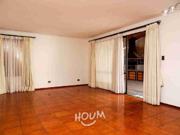 Casa en venta en Cumelen Bajo, La Florida - 6 dormitorios, 5 baños