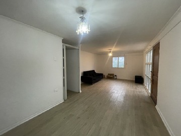 Casa en arriendo mensual en Julio Montenegro/Francisco de Villagra Amplia Casa 4 Dorm 2 baños 3 estacionamientos Pasaje Cerrado, La Reina - 4 dormitorios, 2 baños