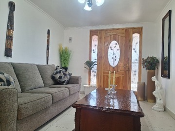 Casa en venta en Los Jardines con Manutara, Puente Alto - 3 dormitorios, 2 baños
