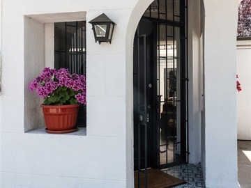 Oficina en venta en Eleodoro Yánez / Manuel Montt, Providencia - 7 dormitorios, 3 baños