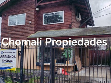 Casa en arriendo mensual en Av. Javiera Carrera 2053, Temuco - 5 dormitorios, 3 baños